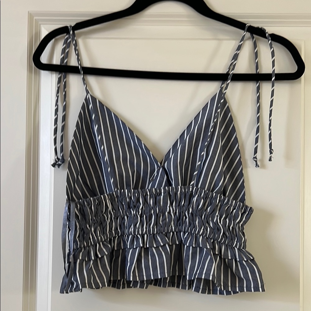 Sim & Sam Blue and White Ruffled Crop Camisole Tank Top Size S - Picture 2 of 8